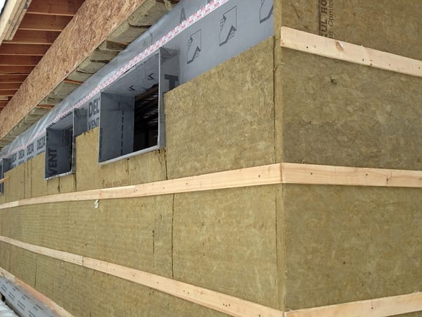 The Benefits of Using Bulk Insulation in Your Home